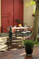 Eventhof und Gästehaus Weingewölbe Eventhof und Gästehaus Weingewölbe