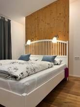 Talblick 1.Schlafzimmer(180x200)