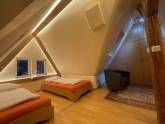 Schlafzimmer hat 4 Betten