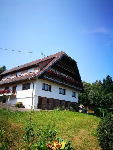 Ferienhof Brutoni Ferienwohnung Waldzauber 