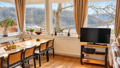 Villa Gast Salmagundi – Gruppenferienwohnung am Mittelrhein für 14 Erwachsene + 2 Kinder
