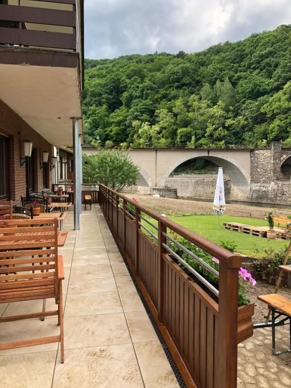 Bed & Breakfast Eifelpension Brückenschenke