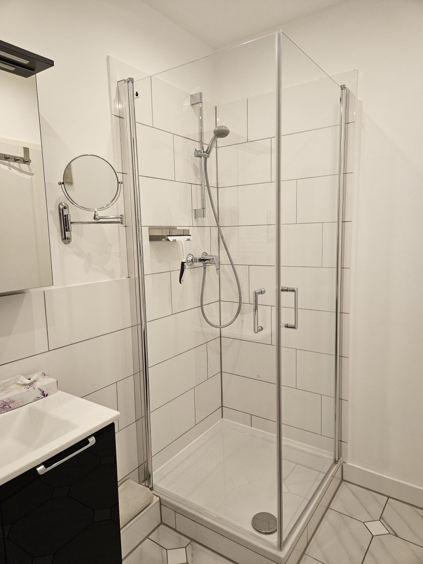 App. 1 Dusche