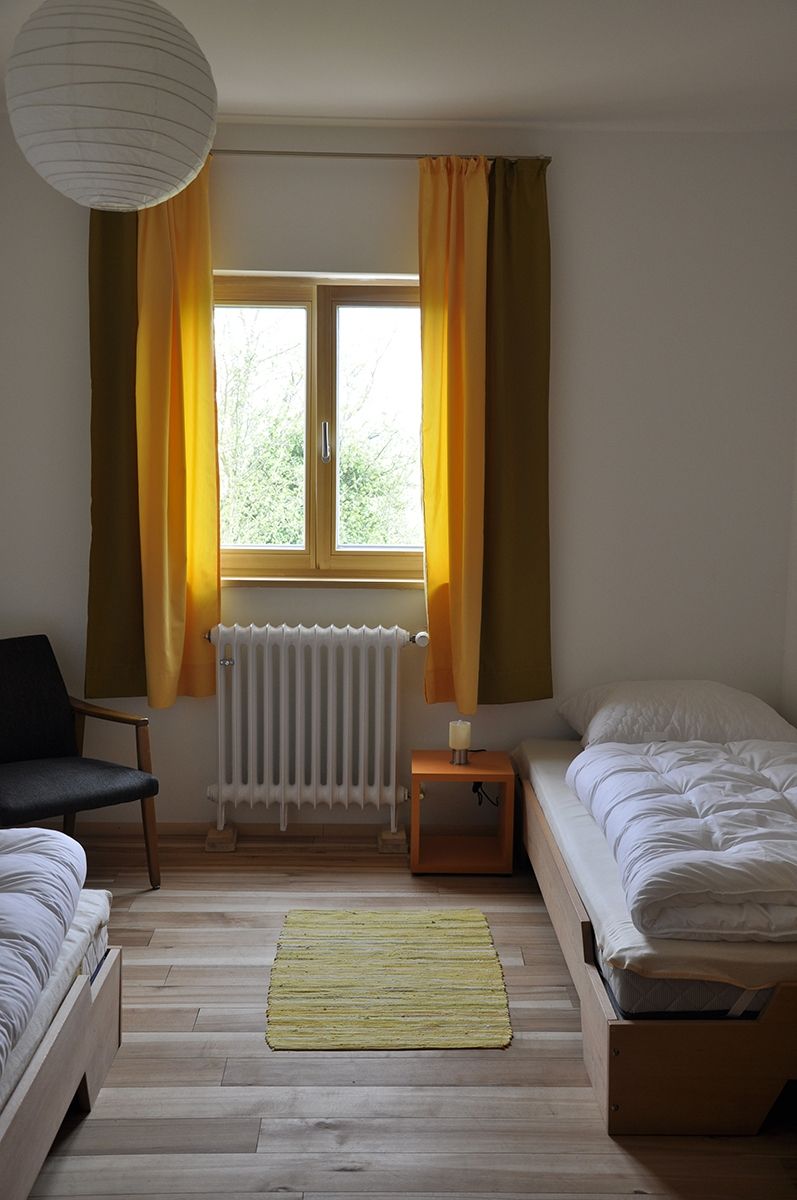Zimmer 2 OG