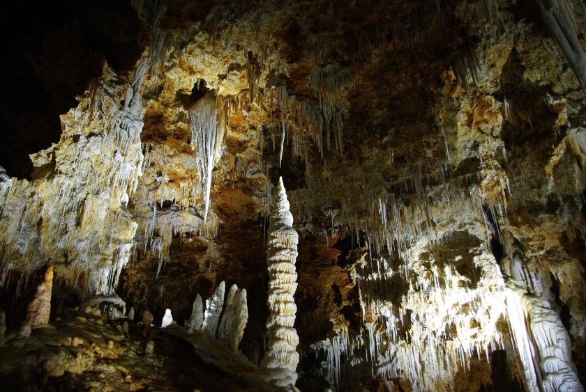 Erdmannshöhle