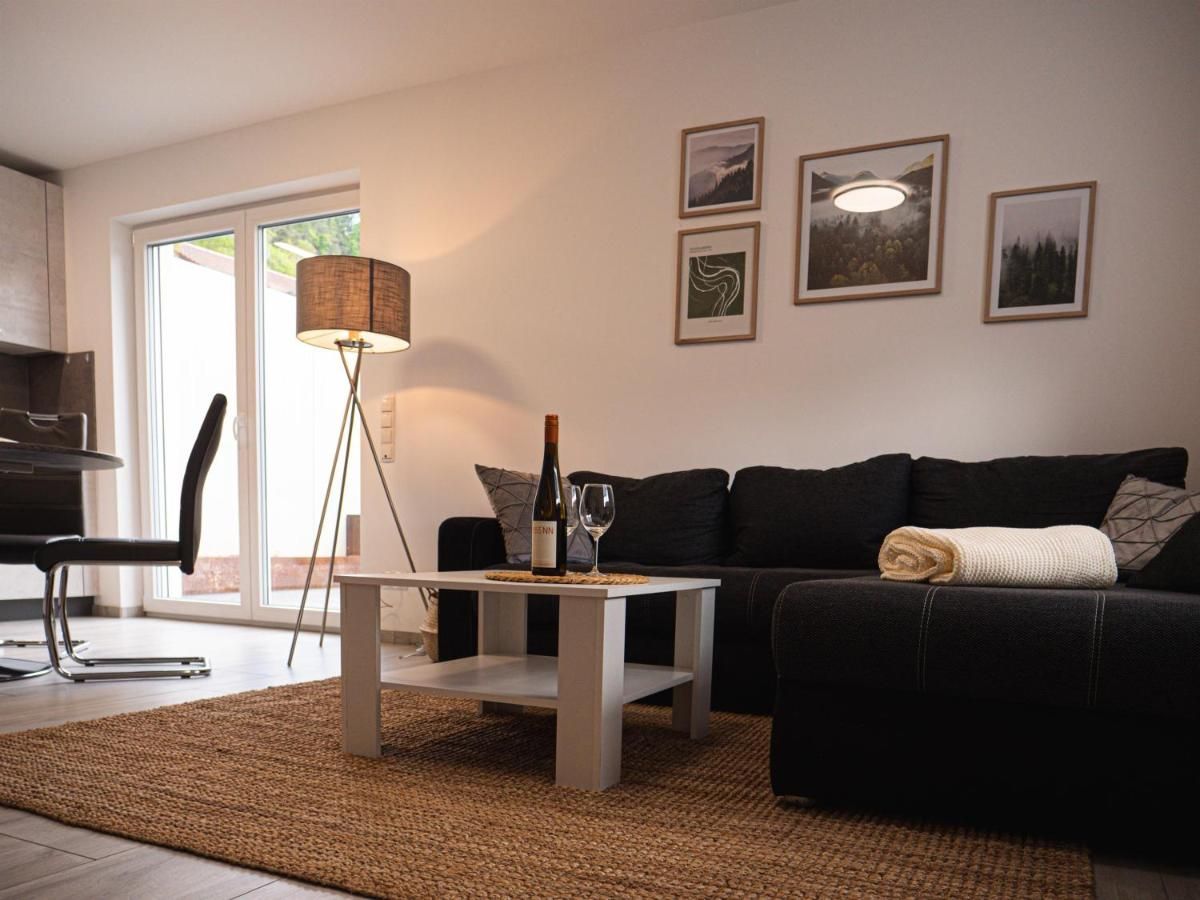 Wohnzimmer Terrassenlage