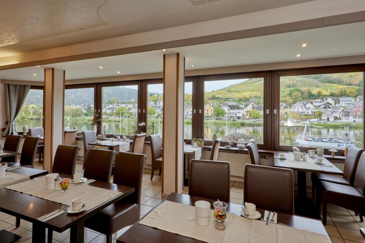 Hotel-Weinhaus Mayer