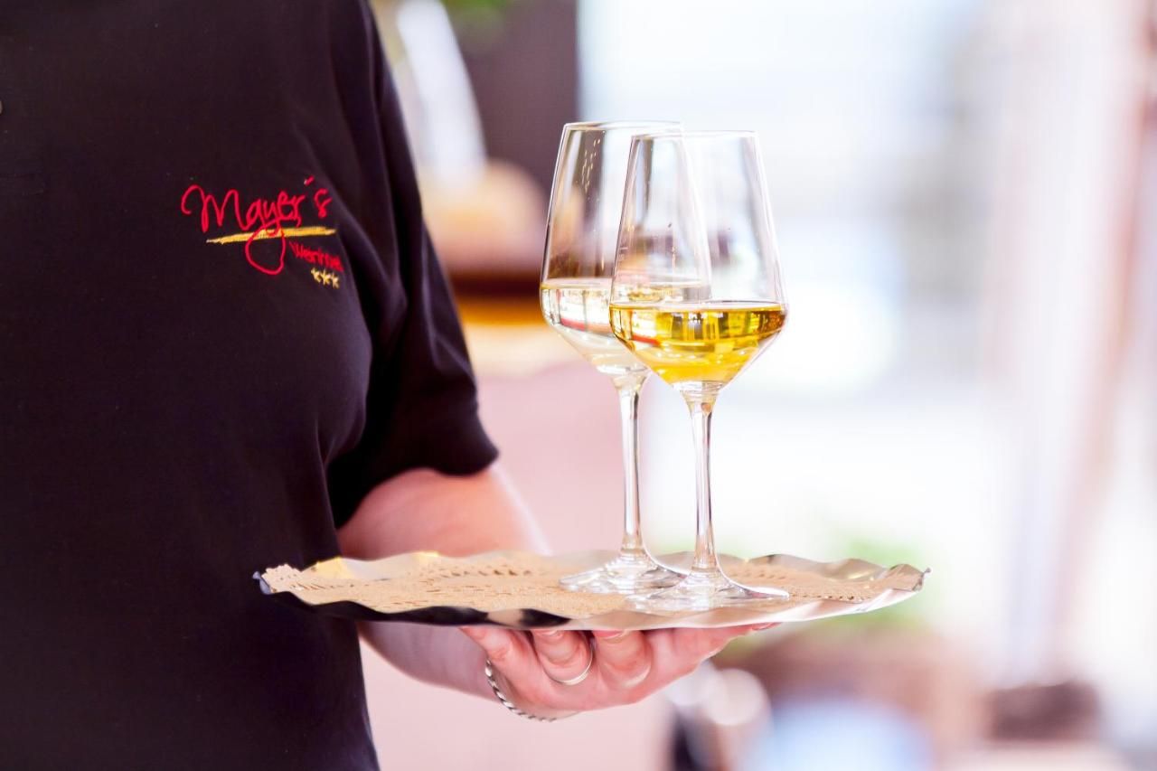 Hotel-Weinhaus Mayer