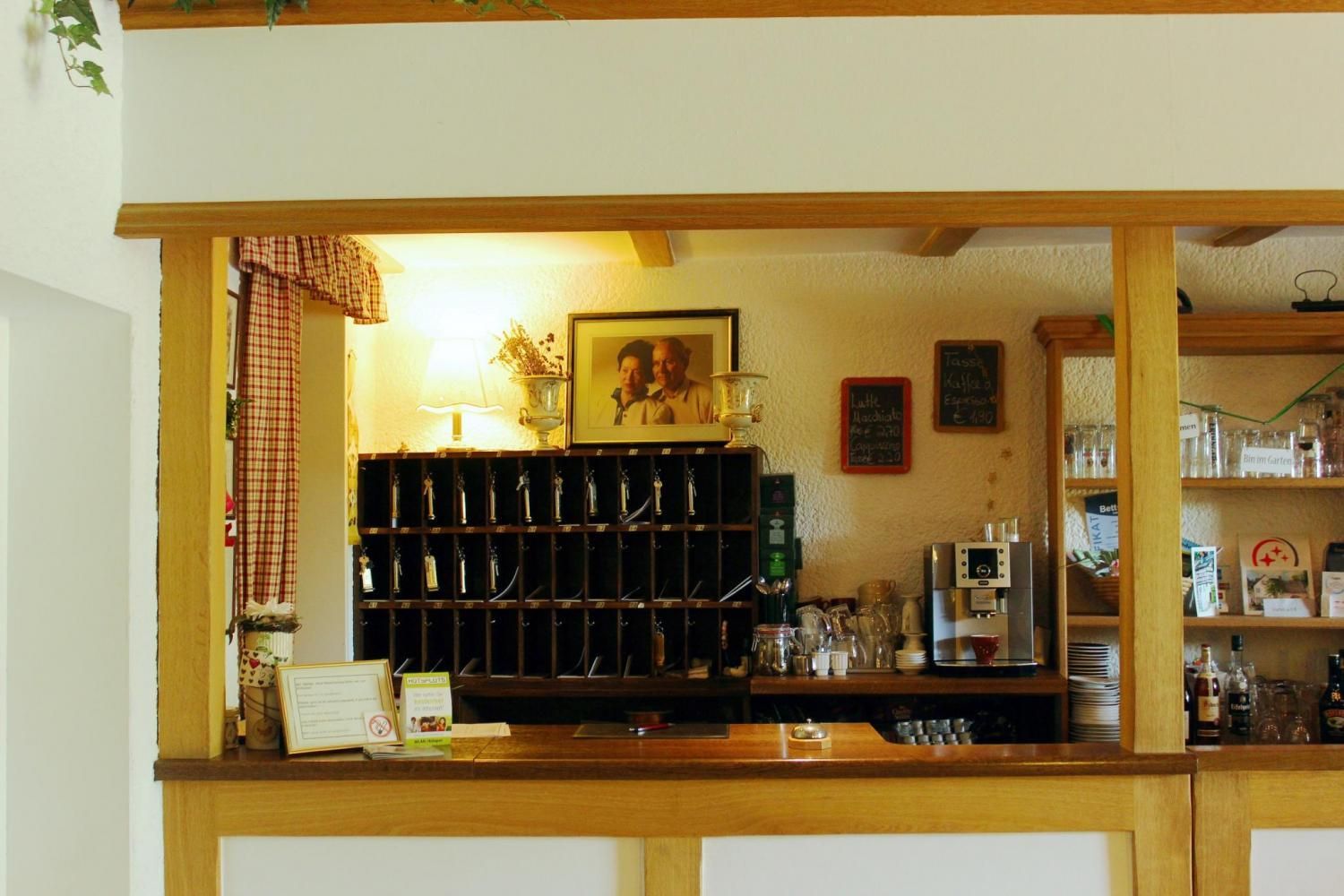 Eifelsteig-Gastgeber Hotel-Schlossblick *** Wohlfühlhotel - Eifel