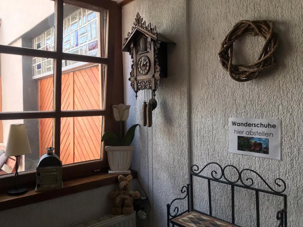 Haus am Kirchberg mitten im Pfälzer Wald