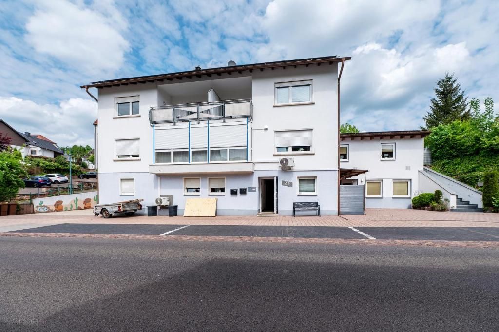 Pension, Ferienwohnungen und Restaurant Golsong