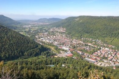 Hotels, Campingplätze und Ferienwohnungen in Bad Urach Hotels, Campingplätze und Ferienwohnungen in Bad Urach
